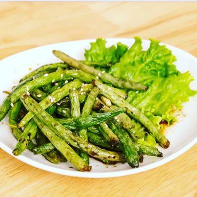 SAUTEED GREEN BEANS