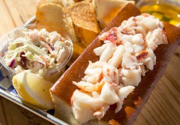 New England Lobster Market & Eatery