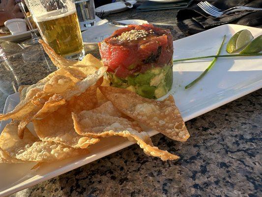 Tuna tartare w/ avocado - wonderful!