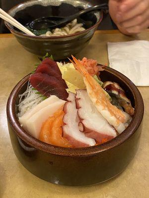 Chirashi Sushi