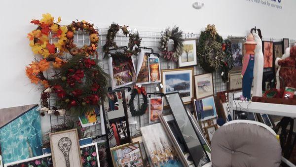 Wall Art and Wreaths