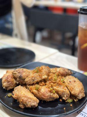 FRIED CHICKEN WINGS w/ SPICY SALT