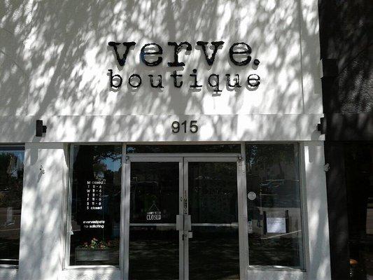 Exterior Routed Letters, Susie Weldon's New Boutique-Verve Boutique, 915 Central Ave.