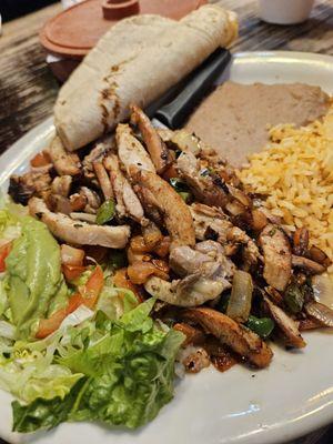 Chicken Fajitas a la Mexicana con Tortillas de Maiz