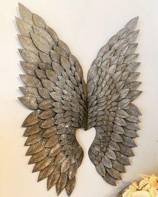 Dramatic angel wings