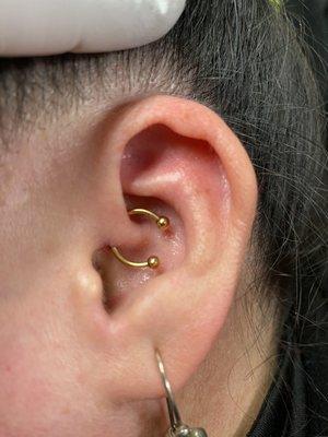 Daith piercing