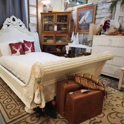 Sleigh Bed