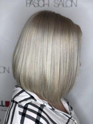 Icy blonde by Kat