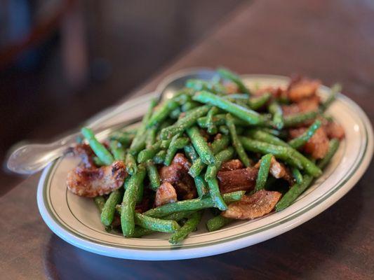 Green Beans and Roasted Pork