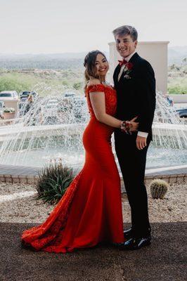 a prom picture that shows off how beautiful this dress is!!