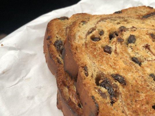 Raisin bread