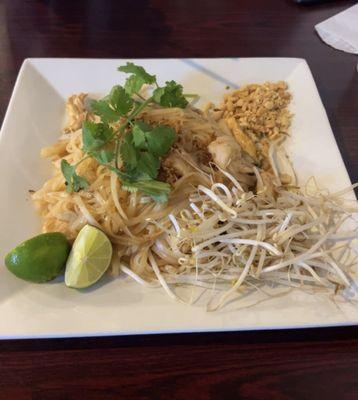 Chicken pad Thai