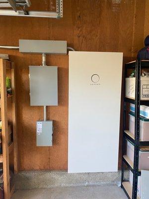 Homeowner lives in a fire zone area which causes power outages. Evo Energy installed a Sonnen battery to live comfortably through outages.