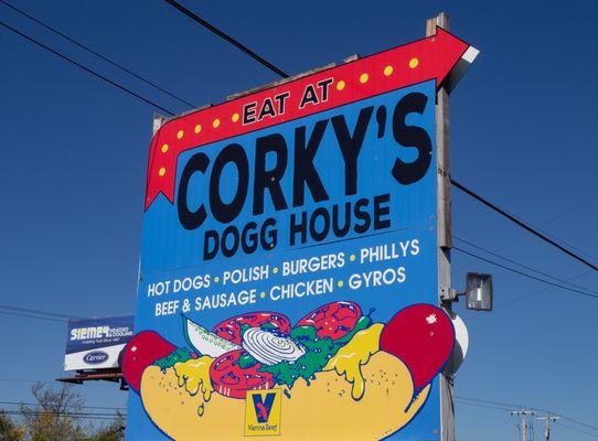 Corky's Dogg House! (keepsmilingphoto.com)