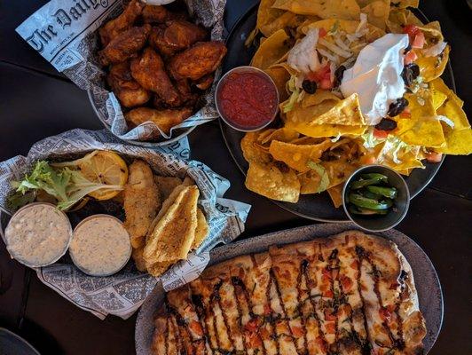 Wings, shoreside Sunnie's, margherita flatbread, nachos