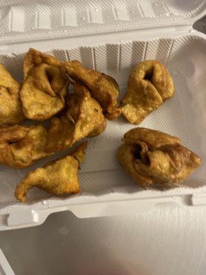 And this is the Fried Wontons ( 10 pc )