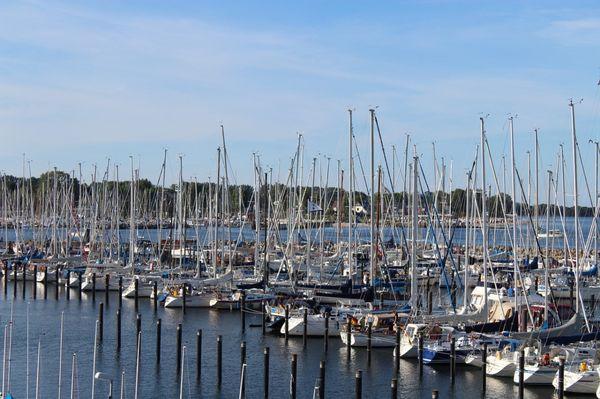 Boats near Annapolis rental properties