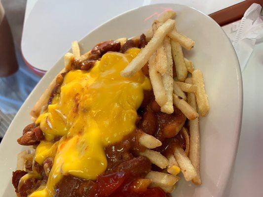 Chili cheese fries