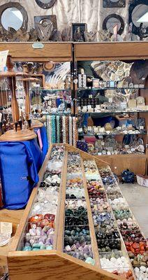 This is a beautiful crystal shop I would definitely coming here again!!