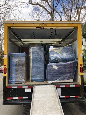 3 bedroom Home in Oakland, California.
 
 This is how a packed trucked should look like. Well packed and wrapped!