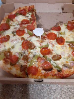 The pizza was awful in my opinion. The sauce has no flavor. The toppings are sparce. Truly unhappy with my pizza. $24.48 plus tip ! Wrong !