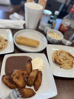 Tamal de puerco, pupusa