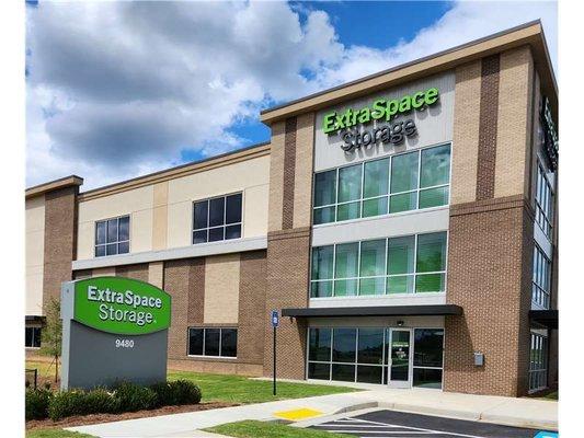 Beauty Image - Extra Space Storage at 9480 Tara Blvd, Jonesboro, GA 30236