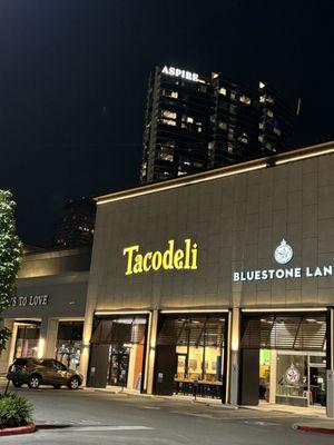 Beautiful night at Tacodeli!