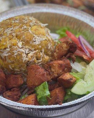 Mofongo con Pollo Frito sin Hueso: Mofongo with Fried Boneless Chicken