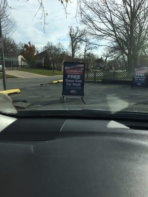 Free super kiss car wash for veterans dayfor those who served us.