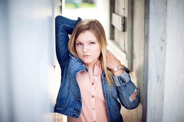 Fowlerville Senior Portraits