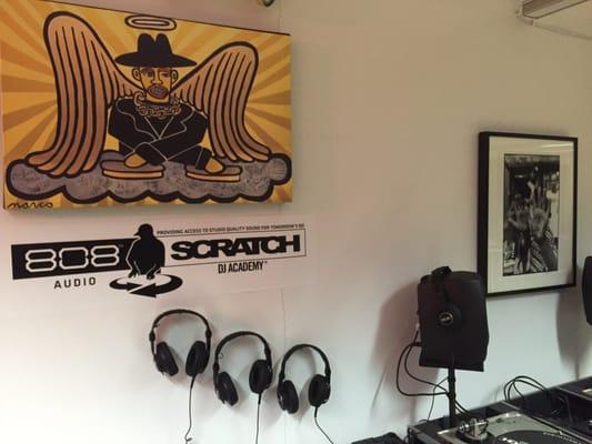 Inside | @ Scratch DJ Academy