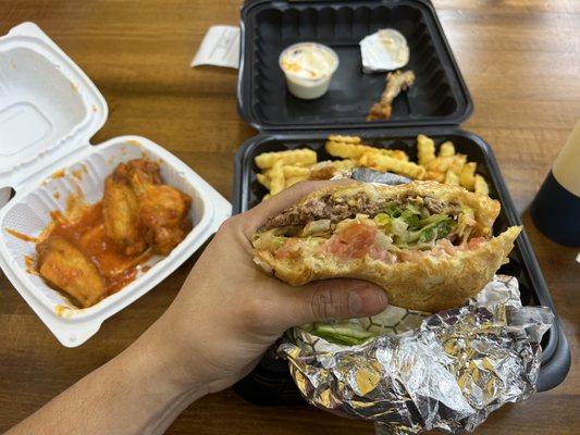 Cheeseburger Burger and 5 Piece Wings Combo