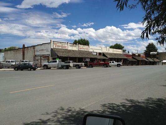 Frontier restaurant & tavern Local favorite