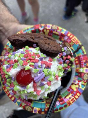 Mickey Brownie Sundae