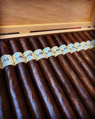 Liga Privada - L40, this cigar here will make you want to slap your mama!