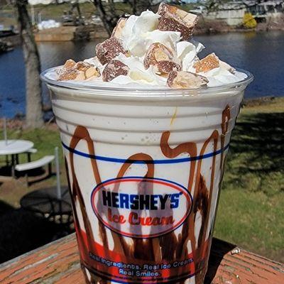 Snickers milkshake