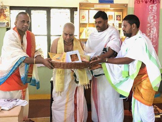 Pandit Ravichandran receives award