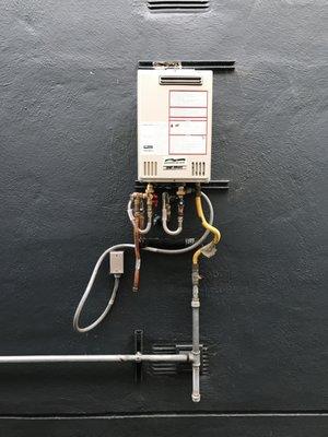 Tankless water heater