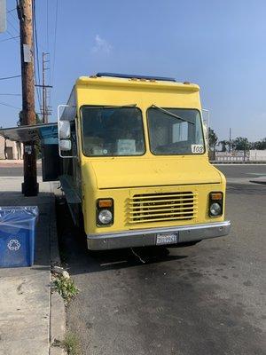 MARISCOS LOS PRIMOS LUNCH TRUCK