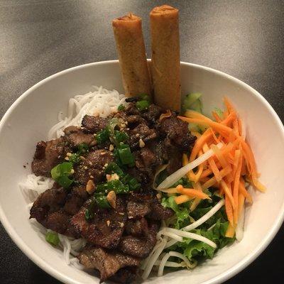 Vermicelli with grill Pork & Rolls