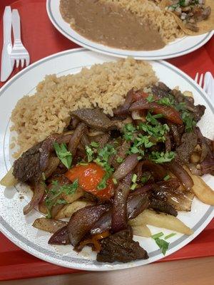 Lomo saltado