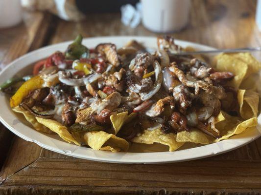 Chicken fajita nachos