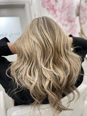 Dimensional blonde hair