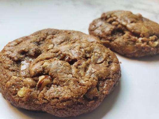 "Austin" milk chocolatey goodness filled with Carmel,pecans and browned butter.