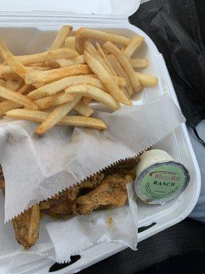 Lemon pepper wings & fries