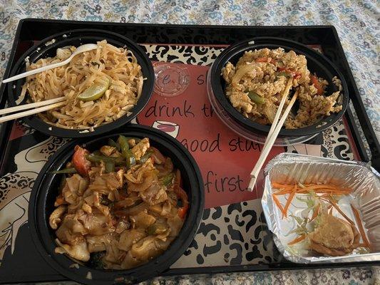 Curry Puffs, spicy fried rice with chicken, Pad Thai