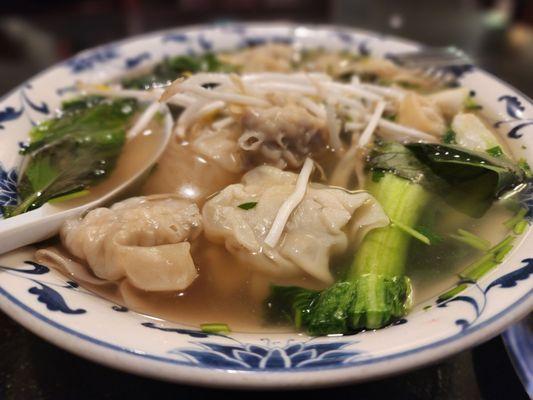 Wonton soup