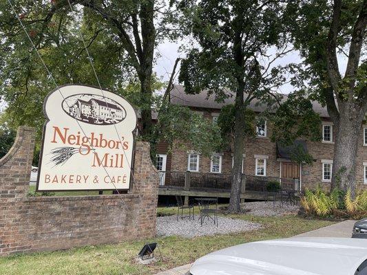 Neighbor's Mill Bakery and Cafe