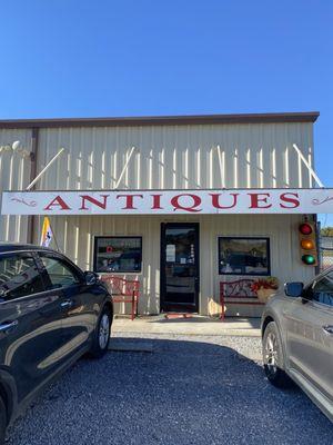 Hwy 411 South Antiques